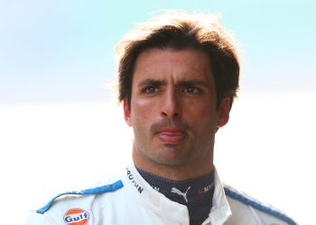 Carlos Sainz ‘zbunjen’ nedostatkom tempa za Williams u ‘jednom od najčudnijih trenutaka performansi u mojoj karijeri’