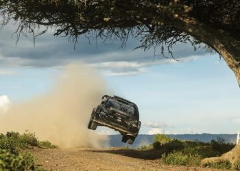 Elfyn Evans se nada da će voditi usred debakla pogonskog vratila Ott Tanaka na WRC Safari Rally Kenija