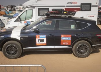 Izbliza s Jacky Ickxom: GV80 SUV iz Genesisa, sagrađen za Dakar