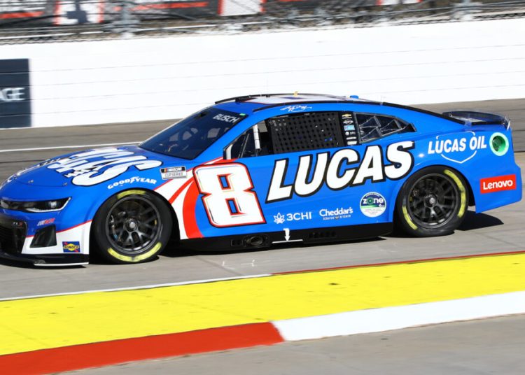 Lucas nafta nastavlja suradnju s Richardom Childress Racingom, Kyle … Lucas nafta nastavlja suradnju s Richardom Childress Racingom, Kyle …