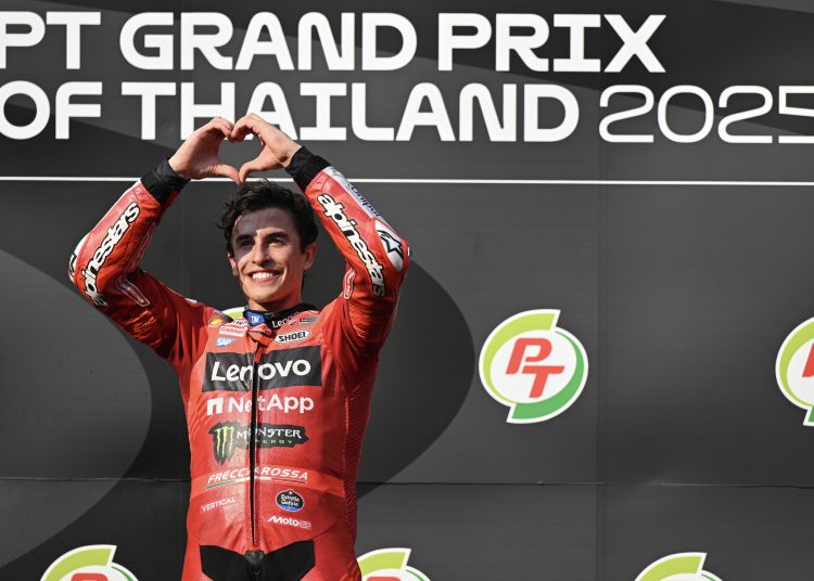 Marc Marquez imitira Stonera u tvorničkom Ducatiju Red