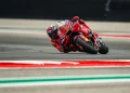Marc Marquez pokazuje da je ‘još uvijek čovjek’ nakon što se srušio iz vodstva na Cota MotoGP-u Marc Marquez pokazuje da je ‘još uvijek čovjek’ nakon što se srušio iz vodstva na Cota MotoGP-u