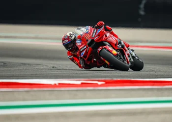 Marc Marquez pokazuje da je ‘još uvijek čovjek’ nakon što se srušio iz vodstva na Cota MotoGP-u