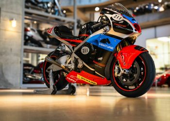 MotoGP: Pogledajte Kennyja Robertsa 2006. KR211V u Coti i Barberu