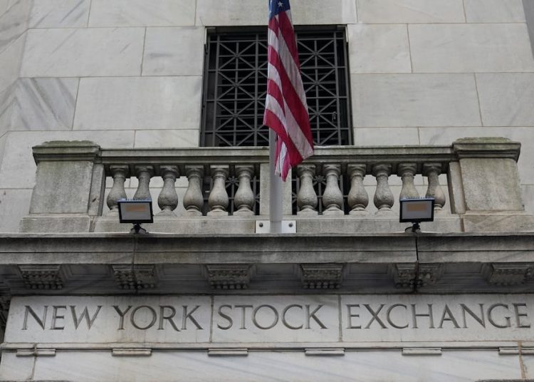 Na Wall Streetu se spuštaju kao auto tarife povrijede GM, pomažući Tesli i drugima Na Wall Streetu se spuštaju kao auto tarife povrijede GM, pomažući Tesli i drugima