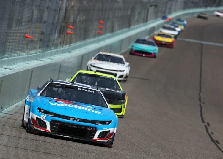 Nascar Cup Series Cook Out 400: Kako gledati, puni raspored i još mnogo informacija
Nascar Cup Series Cook Out 400: Kako gledati, puni raspored i još mnogo informacija