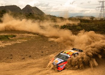 Neuville se penje na ljestvici dok Fourmaux napušta Safari Rally Kenije