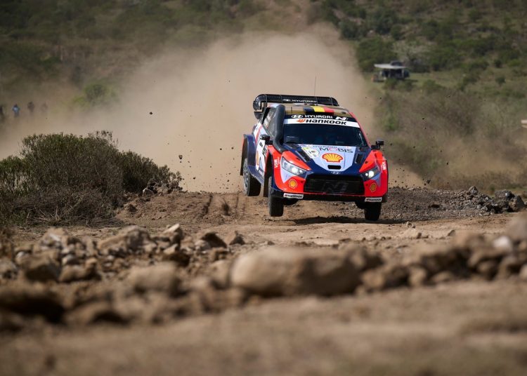 Neuvilleova pitanja na Safari Rallyju u Keniji: skok, start, kazna Neuvilleova pitanja na Safari Rallyju u Keniji: skok, start, kazna