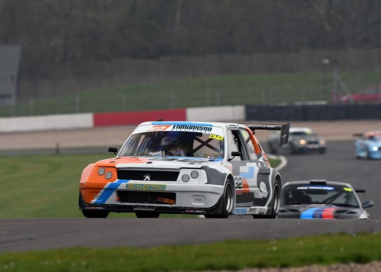 Novi automobili osvajaju pažnju na otvaraču Classic Touring Car Racing Club