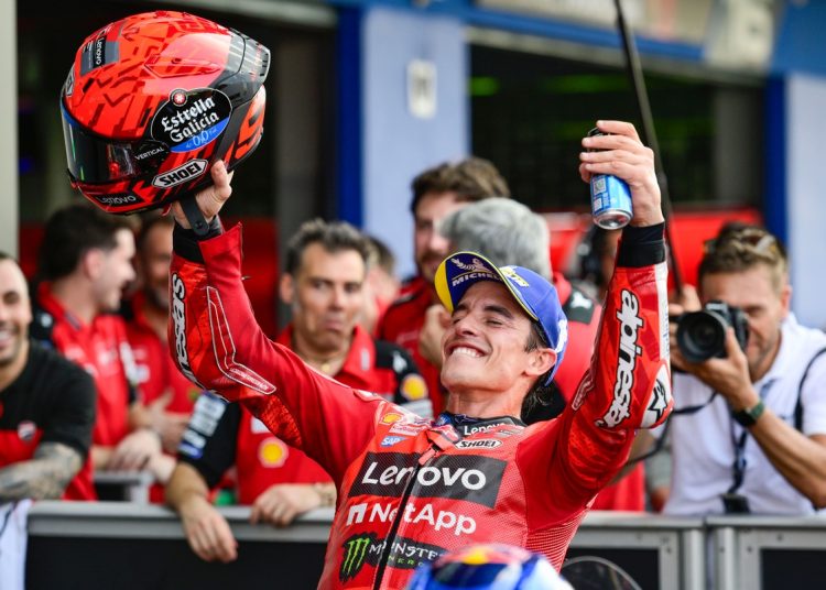 Otac Marka Marqueza daje emotivan odgovor na pobjedu tajlandskog MotoGP-a Otac Marka Marqueza daje emotivan odgovor na pobjedu tajlandskog MotoGP-a
