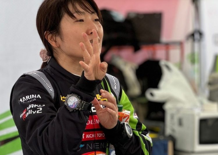 Pretvaranje vozača F1 u rally prvaka – prljavština Pretvaranje vozača F1 u rally prvaka – prljavština