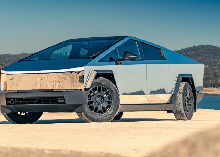 Ram Pickup sramoti Tesla Cybertruck na usponu na pustinjskom brdu