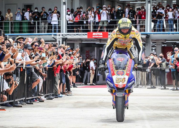 Toprak se navodno dogovara s Hondom MotoGP, ali samo za vožnje s divljim kartama 2025. Toprak se navodno dogovara s Hondom MotoGP, ali samo za vožnje s divljim kartama 2025.