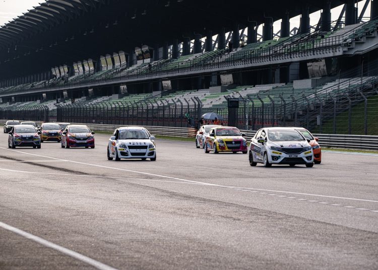 Trkačka Slava na Singapur Touring Car Challenge 2025
