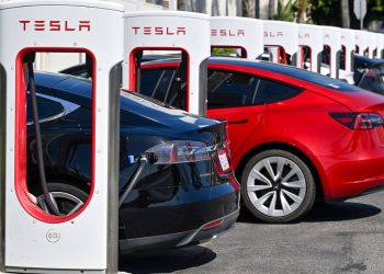 Vlasnici Tesle trguju automobilima ‘u rekordnom tempu’