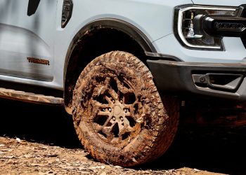 Vozimo Fordov zahtjevni novi Prado-Fighter