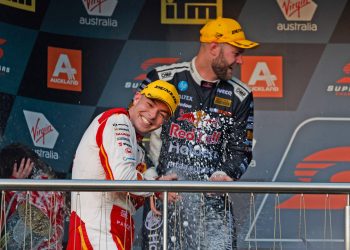 Anketa: Navijači odlučuju tko je najveći vozač kivija u Supercars-u