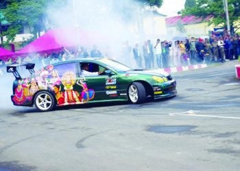 Automobilizam na ‘indijskom trkačkom festivalu’ koji je u subotu organizirala Meghalaya Motorsport Society, uz podršku Assama Laitkor.