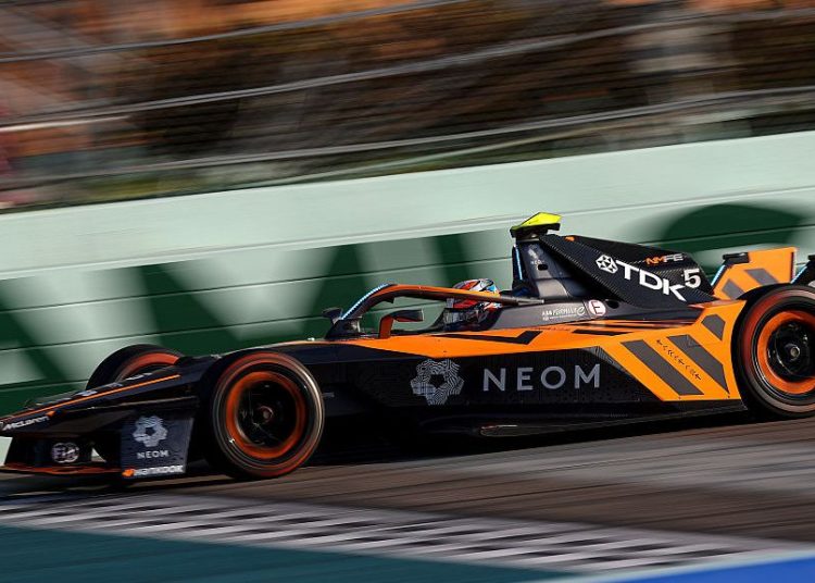 Barnard na vrhu druge vožnje u Miamiju E-Prix Barnard na vrhu druge vožnje u Miamiju E-Prix