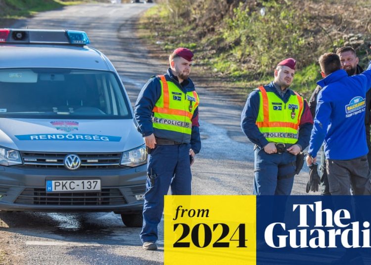 Četiri osobe poginule na mađarskom mitingu nakon što je automobil udario u promatrače | Miting