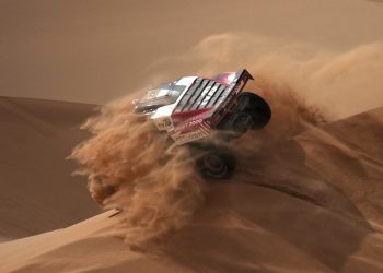 Dakar Rally u slikama: AP fotografije prikazuju brzinu i krajolik dok vozači osvajaju pustinju