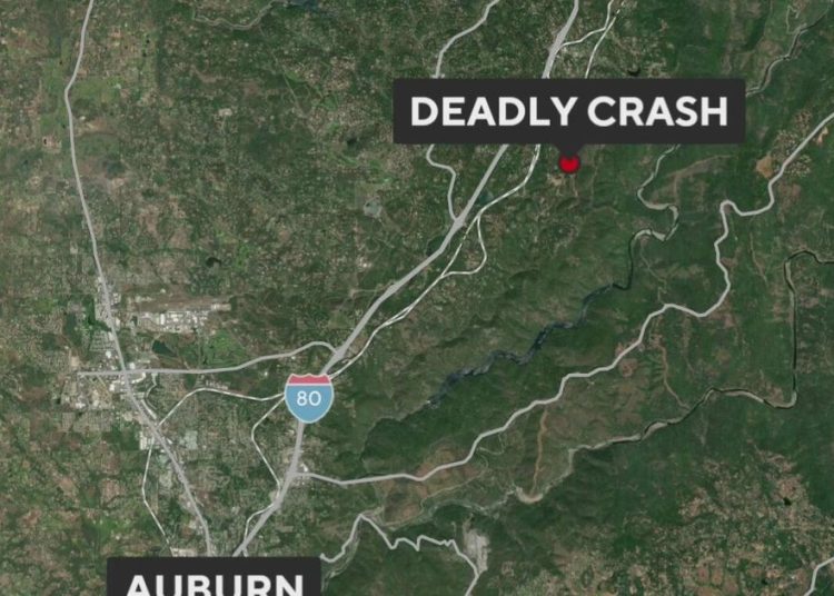 Djevojka, 11 godina, smrtno stradala u sudaru vozila izvan ceste u okrugu Placer Djevojka, 11 godina, smrtno stradala u sudaru vozila izvan ceste u okrugu Placer