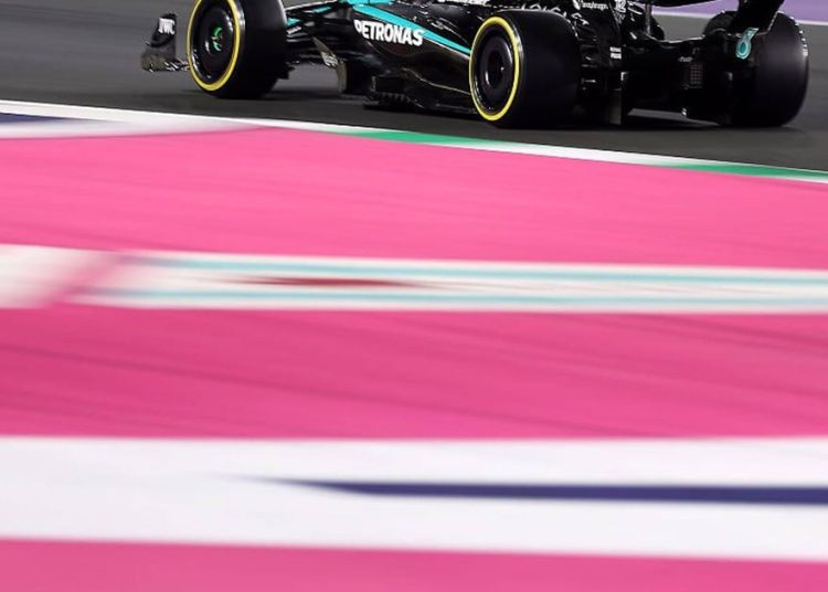 FP2: KISSES (sa zida) All Round