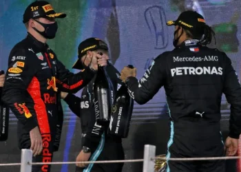 Hoće li Verstappen pobijediti u ovom dvoboju protiv Hamiltona?