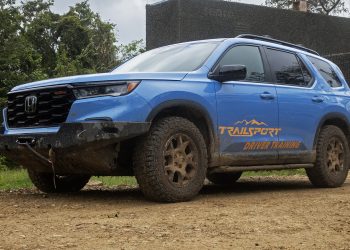 Honda je razvila ovog ekstremnog pilota spremnog za stazu kako bi educirala svoje zaposlenike kako da se ne…