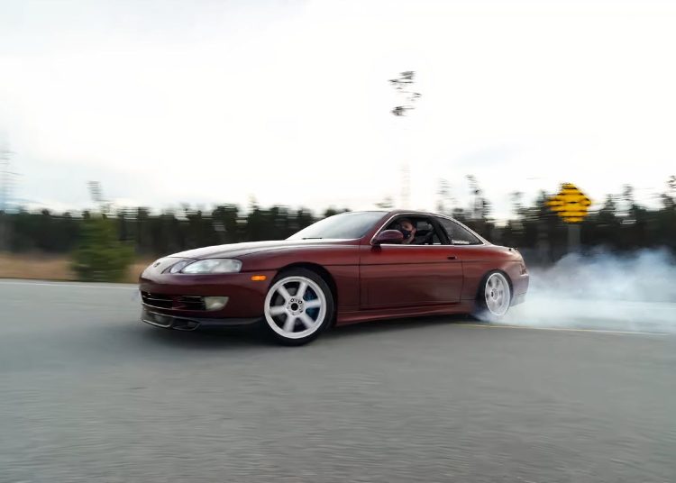 Japanski uređaji za borbu protiv ispada nisu se mogli nositi s Drift Kingsom Japanski uređaji za borbu protiv ispada nisu se mogli nositi s Drift Kingsom