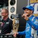 Jon Edwards iz Hendrick Motorsportsa odaje počast NASCAR-u i trkačkoj zajednici