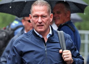 Jos Verstappen pobjeđuje u utrci automobila sponzoriranoj od strane Red Bull
