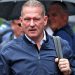Jos Verstappen pobjeđuje u utrci automobila sponzoriranoj od strane Red Bull Jos Verstappen pobjeđuje u utrci automobila sponzoriranoj od strane Red Bull