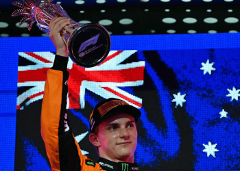 Kako je Oscar Piastri zadržao Maxa Verstappena i osvojio Grand Prix Saudijske Arabije te prvenstvo vozača za McLaren