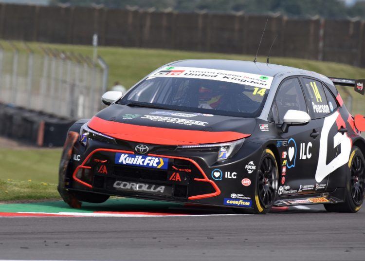 Ronan Pearson uživa u ‘opuštenoj’ najboljoj kvalifikacijskoj sesiji