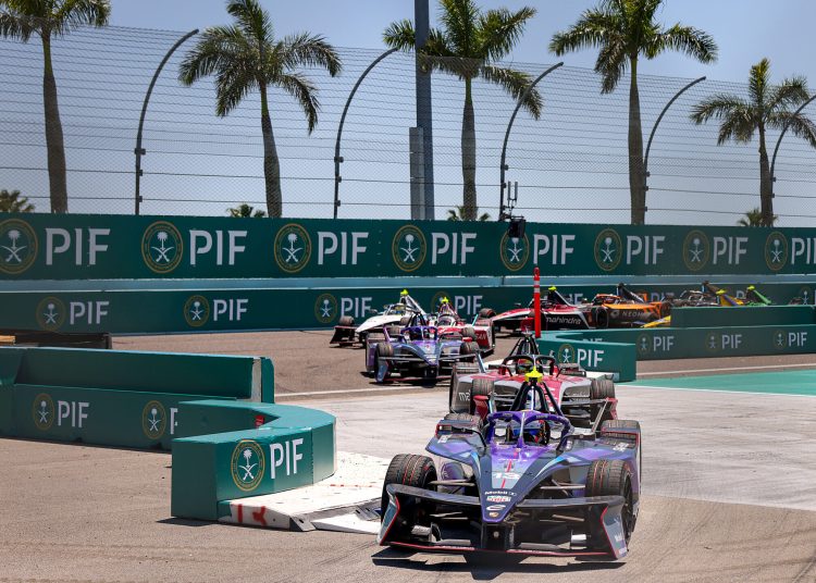 Što se zbilo kad je Formula E posjetila američku ovalnu stazu?