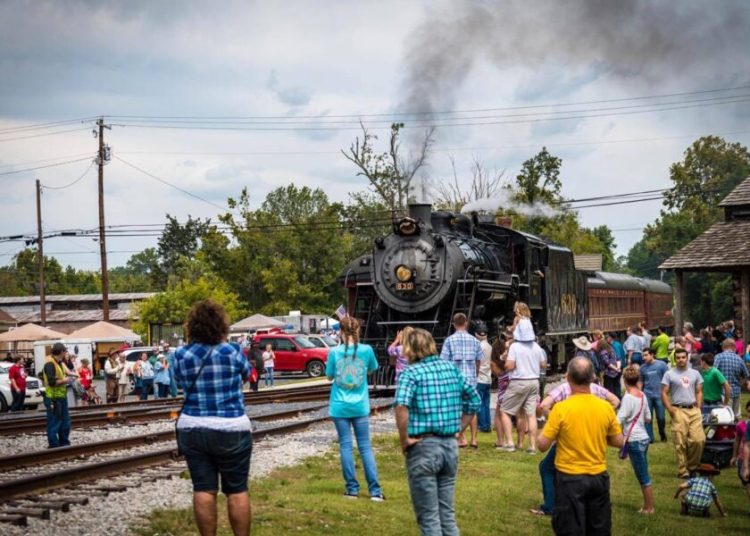 Summerville slavi povratak parnih lokomotiva Summerville slavi povratak parnih lokomotiva