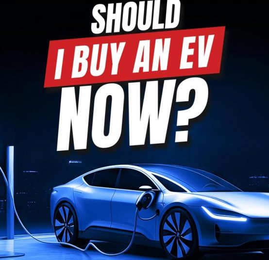 Trebate li kupiti EV? Automobilski entuzijasti raspravljaju o električnim i benzinskim motorima | Spajanje štapa EP 1 Trebate li kupiti EV? Automobilski entuzijasti raspravljaju o električnim i benzinskim motorima | Spajanje štapa EP 1