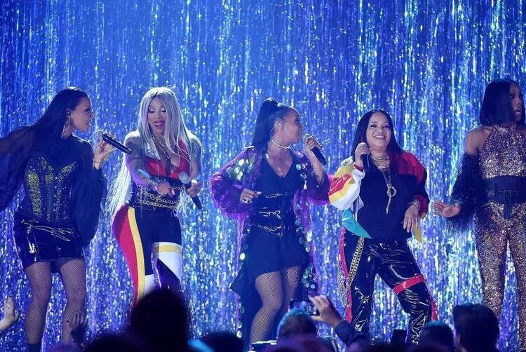 Unutarnje zvijezde Dawn Robinson -ov tužni pad: Otkriće da posljednje tri godine živi u svom automobilu Unutarnje zvijezde Dawn Robinson -ov tužni pad: Otkriće da posljednje tri godine živi u svom automobilu