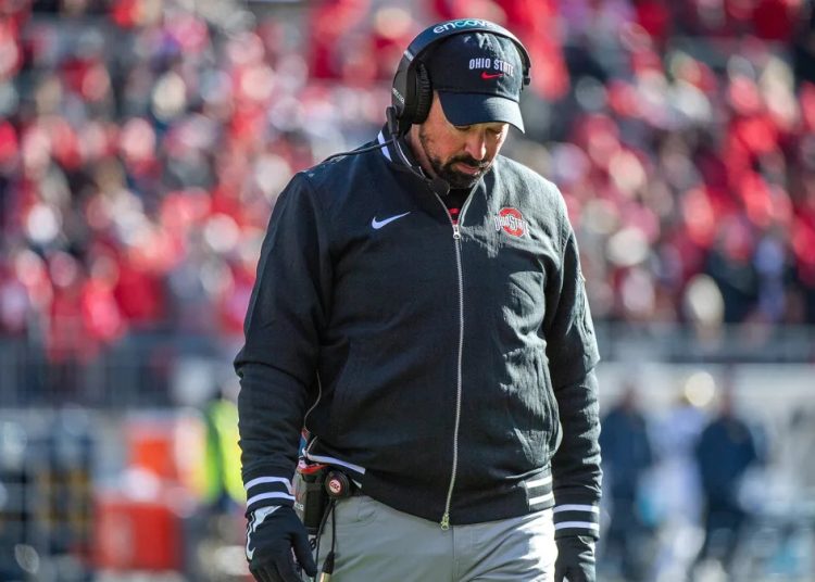 Velika Ten Raspoloženja: Priča o Danu nacionalnog potpisivanja, Flip Watch Velika Ten Raspoloženja: Priča o Danu nacionalnog potpisivanja, Flip Watch