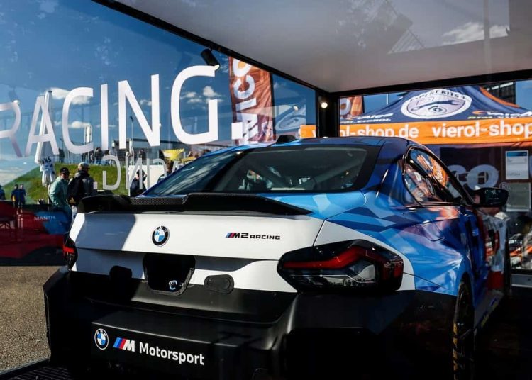 2026 BMW M2 Racing ima javni debi