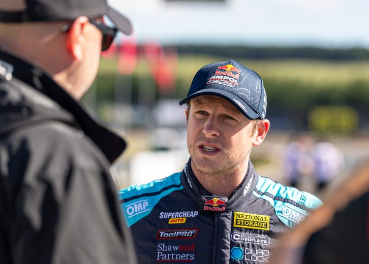 Brown, Feeney indiferentni prema povijesti Tassie Triple Eight