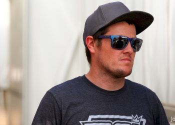 DIRT kasni vozači modela Utrke u modificiranom svjetskom prvenstvu