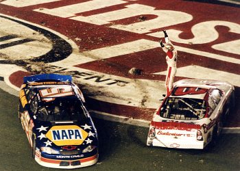 Dale Earnhardt Jr. se vraća za kasnu utrku modela bejzbola