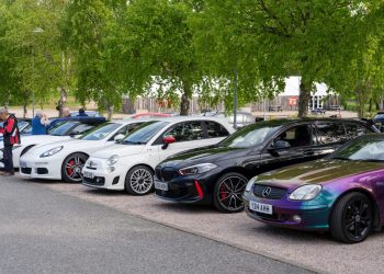 Dobrotvorni automobil Tour prolazi kroz Aviemore Highlands