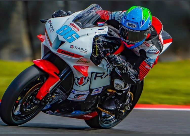 Dvoje mrtvaca u padu britanskog Supersport prvenstva u Oulton Parku Dvoje mrtvaca u padu britanskog Supersport prvenstva u Oulton Parku