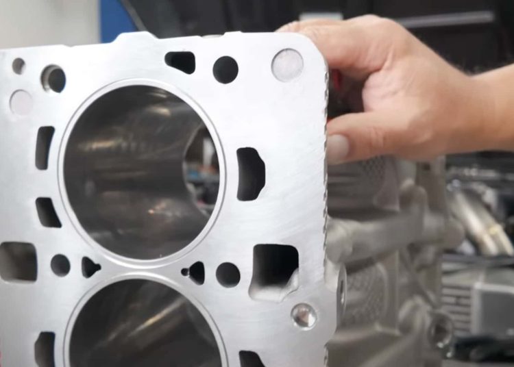 Evo kako izraditi BMW motor s 1200 KS Evo kako izraditi BMW motor s 1200 KS