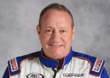Federated Auto Parts sponzorira Kenny Schrader u 16. uzastopnoj sezoni