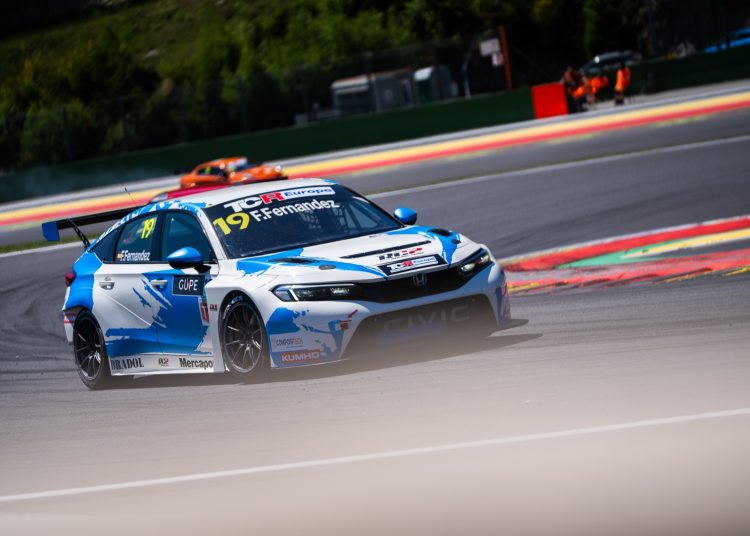 Felipe Fernández rubovi pol u rekordnoj sesiji