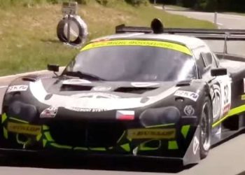 (Hitna vožnja) Hillclimb Elise vrišti s 11 000 okr/min V8